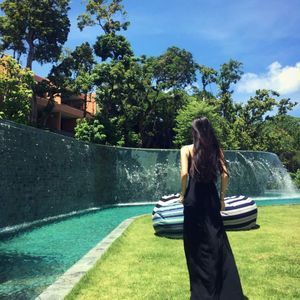 Meet your Posher, Jasmine